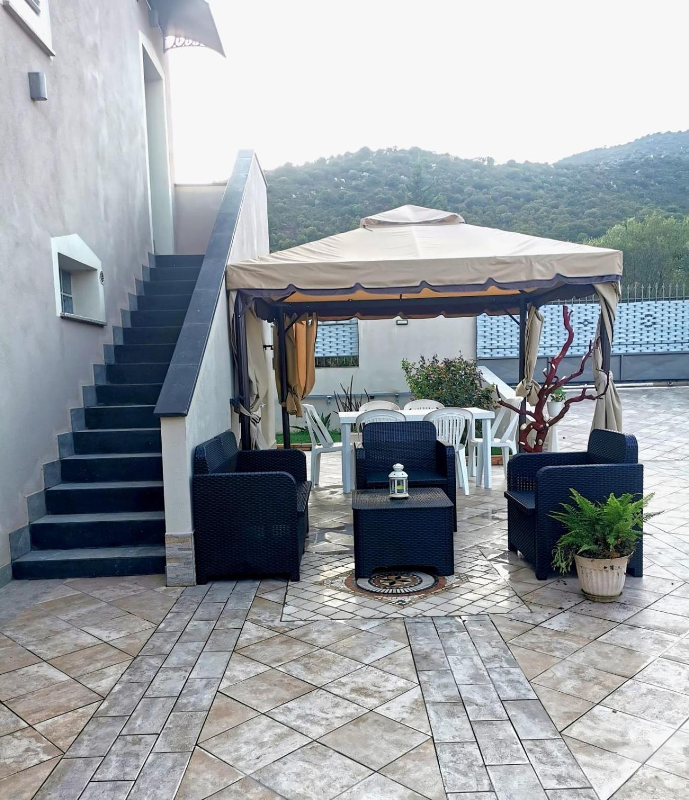 Villa Chiara Solanas Solanas  Exterior foto
